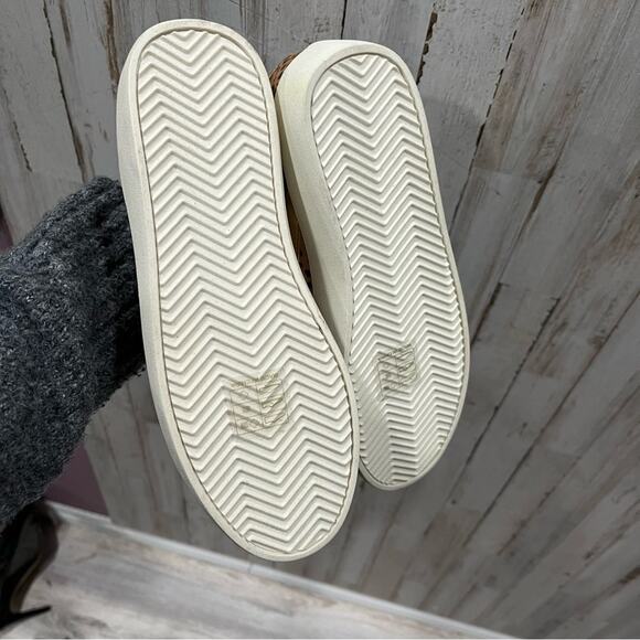 Journee Collection Destany Cheetah Animal Print Sneakers - Picture 6 of 6